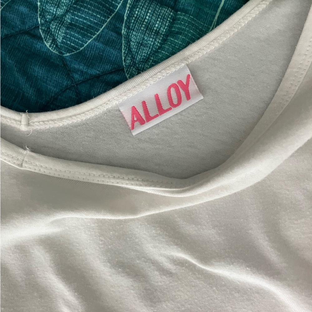 ALLOY White Mid-long Sleeve Tee - Picture 7 of 9